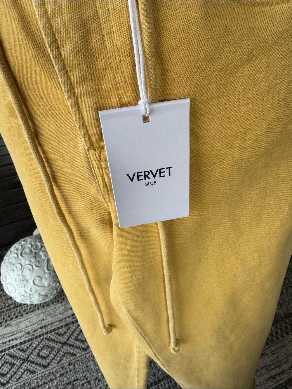 High-Rise Cropped Women’s Jeans in Mustard Yellow by - Picture 4 of 7